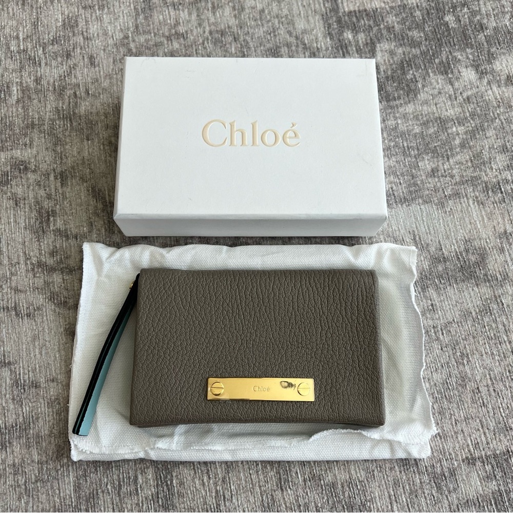 CHLOE Medium Wallet